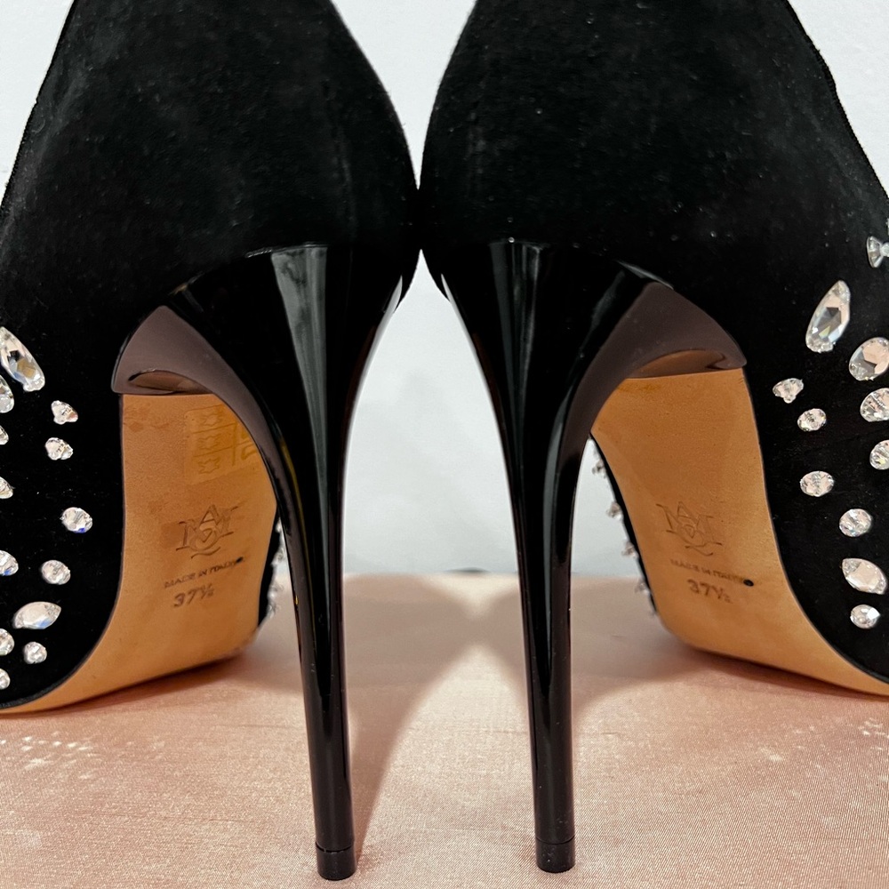Alexander McQueens Black Suede Crystal Embroidered Pumps Size 37.5 - Picture 4 of 10